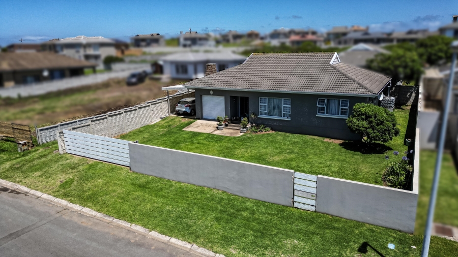 3 Bedroom Property for Sale in Kidds Beach Eastern Cape